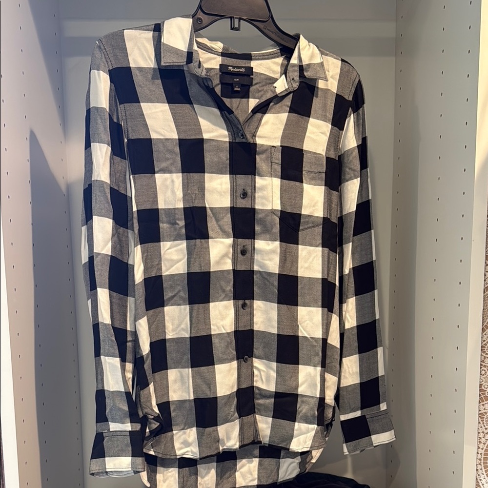 Madewell Black and White Button Down Shirt